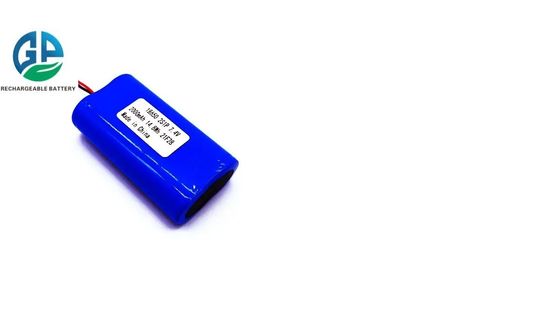 شراء بطارية KC معتمدة 18650 بطارية 7.4 فولت 2000mAh بطارية الليثيوم الأسطوانية مع 500 دورة حياة تصنيع عبر الإنترنت